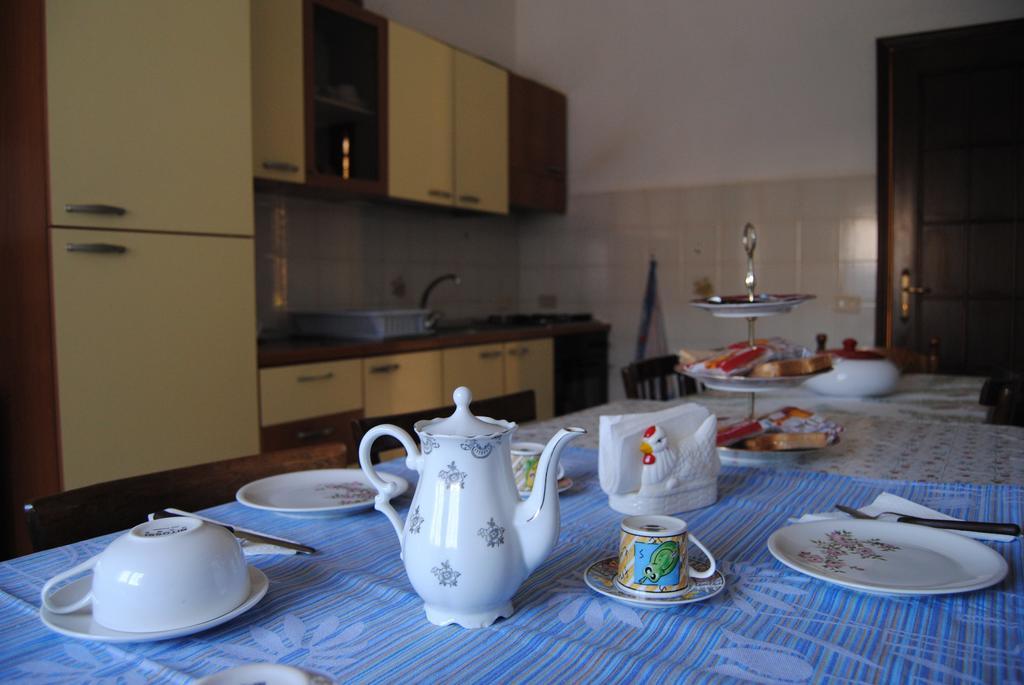 B&B Casa Paolo Fiumefreddo di Sicilia Bagian luar foto