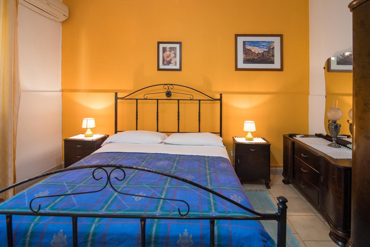 B&B Casa Paolo Fiumefreddo di Sicilia Bagian luar foto