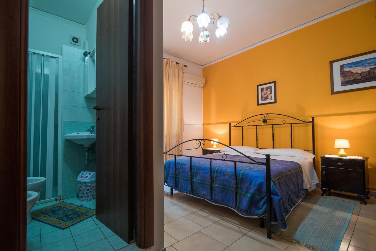 B&B Casa Paolo Fiumefreddo di Sicilia Bagian luar foto